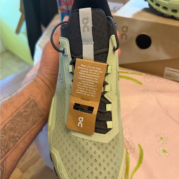 On Running Cloudultra - Vine Meadow Green sz 9.5 m or 10.5 w new in box - Picture 4 of 6